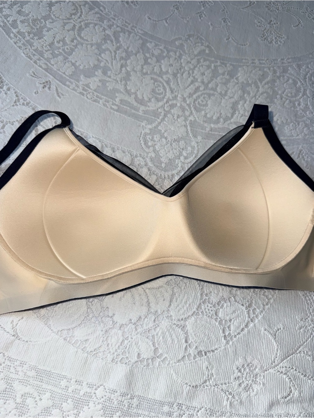 Underoutfit Black Wireless Smooth T-Shirt Bra Size large - Picture 3 of 8